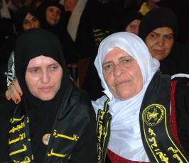 بالصور:: إحتفال دائرة العمل النسائى بحركة الجهاد الاسلامى بالمحررتين الزق وحبيب بمركز رشاد الشوا