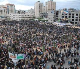بالصور:: عشرات الآلاف من جماهير الجهاد تحتشد في المهرجان السنوي الرابع عشر في ذكرى استشهاد مؤسسها الدكتور فتحي الشقاقي