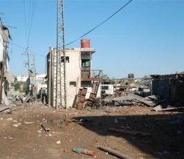 عدسة « فلسطين اليوم  » تتجول بالدمار الذى خلفته طائرات الاحتلال بالمنطقة الوسطى