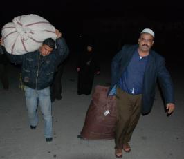 عدسة« فلسطين اليوم » تلتقط صوراٌ لحجاج بيت الله الحرام عند عودتهم لديارهم من معبر رفح البرى