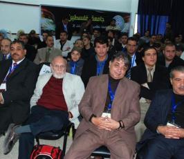 بالصور::مهرجان القدس السينمائى الدولى الذى يعقد بجامعة فلسطين بمدينة غزة
