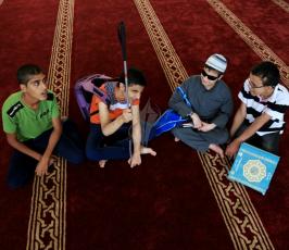 مخيمات تحفيظ القرآن للمكفوفين في غزة ‫(1)‬ ‫‬