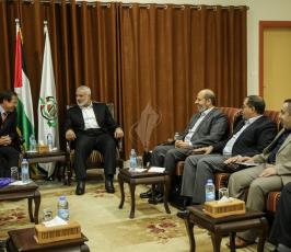 هنية يلتقى السفير الروسى ‫(1)‬ ‫‬
