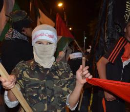 الجهاد الاسلامي تنظم مسيرة في مخيم الشاطئ تضامناً مع انتفاضة القدس  (18)