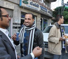 إذاعة القدس تحتفل بإضاءتها الشمعة الثامنة بين المواطنين
