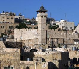 خاص فلسطين اليوم..الحرم الإبراهيمي في الخليل تحت الحصار