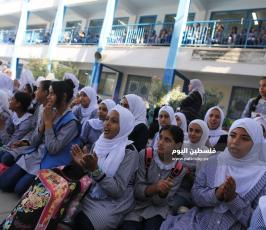الباص الموسيقى ينظم يوم ترفيهى لطالبات مدرسة بيت حانون ‫(40108548)‬ ‫‬.JPG