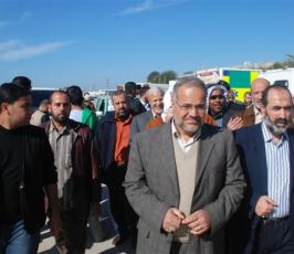 بالصور::قيادات حركة الجهاد الاسلامى تستقبل قافلة شريان الحياة بغزة