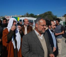 بالصور::قيادات حركة الجهاد الاسلامى تستقبل قافلة شريان الحياة بغزة