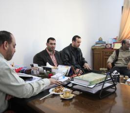 إدارة إذاعة القدس تكرم وكيل وزارة الإعلام الدكتور حسن أبو حشيش بعد حصولها على الترخيص