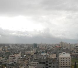 بالصور:::أجواء قطاع غزة تغزوها الرياح والعواصف