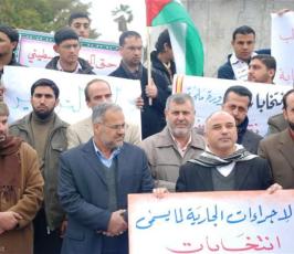 عدسة « فلسطين اليوم » تشارك الإعلاميين في اعتصامهم للمطالبة بإصلاح النقابة
