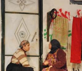 بالصور:: مسرحية فلسطينية ناقدة للواقع الراهن بغزة