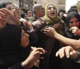 بالصور: مقاتلو سرايا القدس يشيعون قائد عملية « استدراج الأغبياء »
