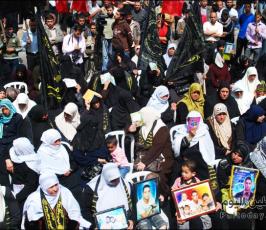 بالصور: حركة الجهاد تنظم إعتصاماً تضامنياً مع الأسرى أمام مقر الصليب الأحمر بغزة