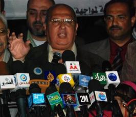 بالصور: مسيرة شموع لأطفال الأسرى الفلسطينيين بمناسبة يوم الطفل بغزة