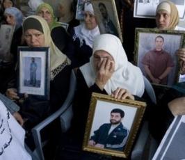 باقة من صور فعاليات التضامن مع الاسرى في يوم الاسير الفلسطيني