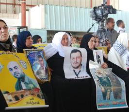 بالصور:إذاعة ومركز الأسرى تنظم حفل فنى لأطفال الأسرى بمدرسة عباد الرحمن بغزة
