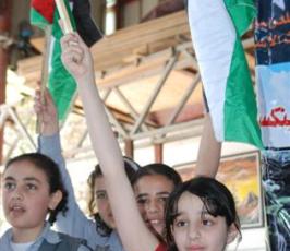 بالصور:إذاعة ومركز الأسرى تنظم حفل فنى لأطفال الأسرى بمدرسة عباد الرحمن بغزة