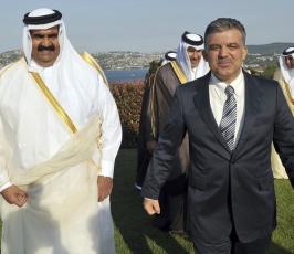 بالصور : القمة الثلاثة « أردوغان الأسد  » حمد " في تركيا 