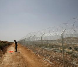 بالصور : ماذا يفعل نتنياهو واشكنازي عند الحدود الشمالية لفلسطين