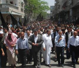 بالصور:الألاف من أنصار الجهاد الإسلامى ينتفضون في مسيرة حاشدة بالنصيرات