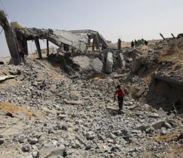بالصور : آثار الدمار الذي خلفته الغارات الصهيونية للمواقع والمؤسسات