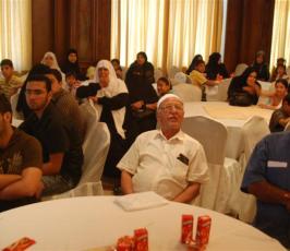 بالصور:الهيئة الخيرية لإغاثة الشعب الفلسطينى تكرم أبناء الشهداء فى حفلاً لها بغزة