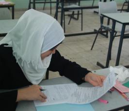 عدسة «  فلسطين اليوم  » تشارك طلبة التوجيهى فى اليوم الأول للامتحانات