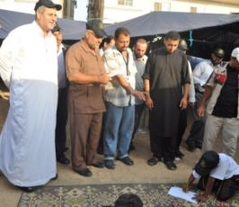 بالصور: قيادة حركة الجهاد فى زيارة ميدانية لهم لمخيمات شهداء إسطول الحرية