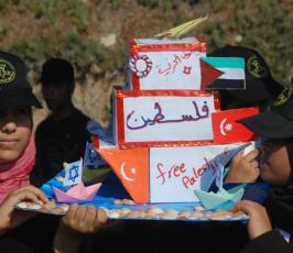 بالصور: مهرجان حاشد نظمته حركة الجهاد ختاماً لمخيمات «  شهداء إسطول الحرية  » بميناء غزة