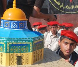 بالصور: مهرجان حاشد نظمته حركة الجهاد ختاماً لمخيمات «  شهداء إسطول الحرية  » بميناء غزة