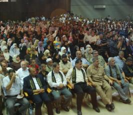 بالصور:الرابطة الإسلامية تحتفل بأوائل الثانوية العامة بأضخم مهرجان لها بمركز رشاد الشوا بغزة