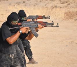 بالصور: حركة الجهاد الإسلامى تخرج دورة أمن وحماية الشخصيات