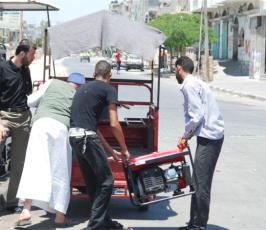 شاهد بالصور: إنقطاع التيار الكهربائى «  البديل عنه بغزة »