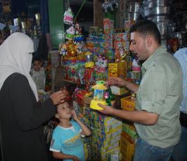 شاهد بالصور:أجواء إستقبال الغزييون لشهر رمضان المبارك