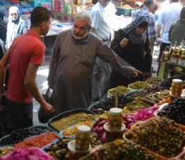 شاهد بالصور:أجواء إستقبال الغزييون لشهر رمضان المبارك