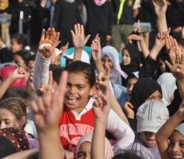 بالصور: حركة الجهاد تنظم مهرجان البسمة رغم المحنة على شاطئ بحر غزة