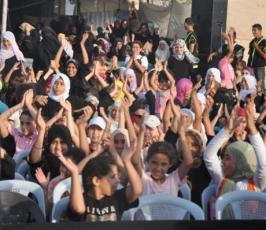 بالصور: حركة الجهاد تنظم مهرجان البسمة رغم المحنة على شاطئ بحر غزة