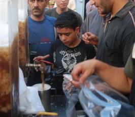 شاهد بالصور: : اجواء الأيام الأولى من شهر رمضان بقطاع غزة