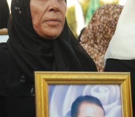 بالصور:مهرجان تضامنى مع اهالى الأسرى بمدينة غزة