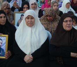 بالصور:مهرجان تضامنى مع اهالى الأسرى بمدينة غزة