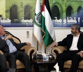 بالصور : حماس وفتح تتفقان على المصالحة في دمشق 