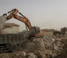 بالصور : هل يفجر بناء المستوطنات المفاوضات 