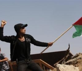 بالصور::مظاهرة ضد الجدار الفاصل شرق مدينة غزة