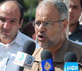 بالصور:: وقفة تضامنية مع الشيخ خضر عدنان نظمها الإتحاد الإسلامى للنقابات بغزة
