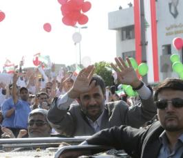 بالصور : ضيف لبنان الكبير الرئيس الإيراني احمدي نجاد يصل إلى بيروت