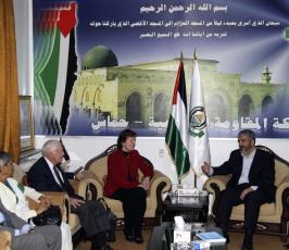 بالصور : مشعل يلتقي كارتر ووفد مجموعة الحكماء