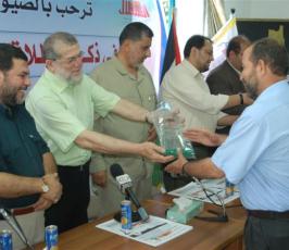 بالصور: جريدة الإستقلال تحتفل بالذكرى الـ17 لإنطلاقتها بغزة