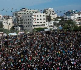 بالصور: سيول بشرية توافدت لإحياء ذكري استشهاد الشقاقى والانطلاقة الجهادية